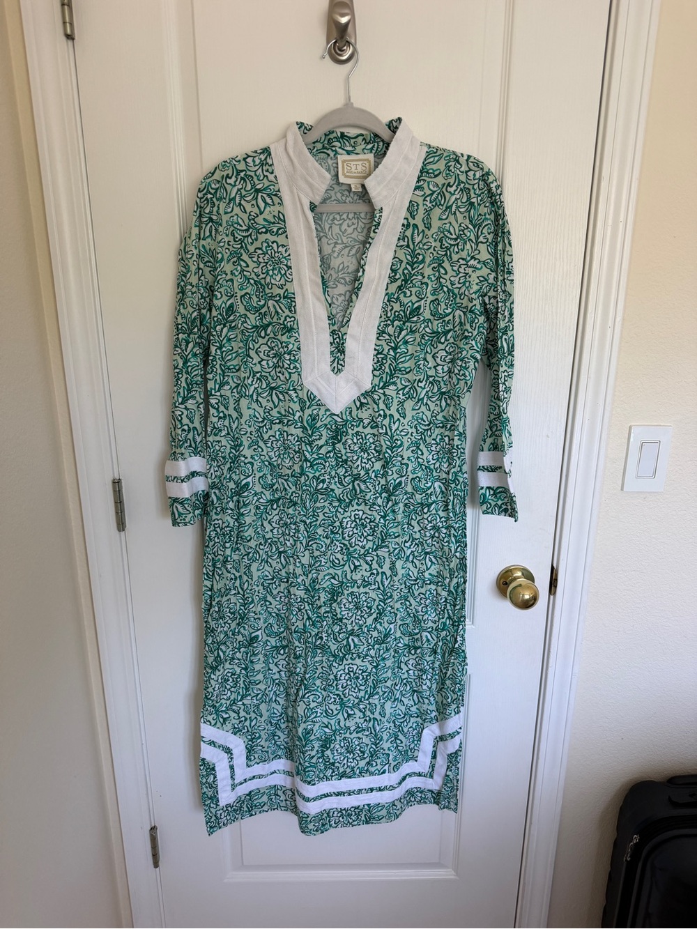 Sail to Sable Green and White Floral V-Neck Tunic Dress